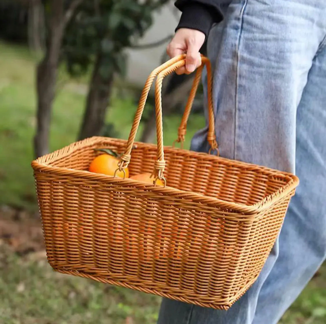Woven Picnic Basket, Water Bread Service Box, Light Weight Imitation Storage Basket Woven Picnic Basket, Water Bread Service Box, Light Weight Imitation Storage Basket